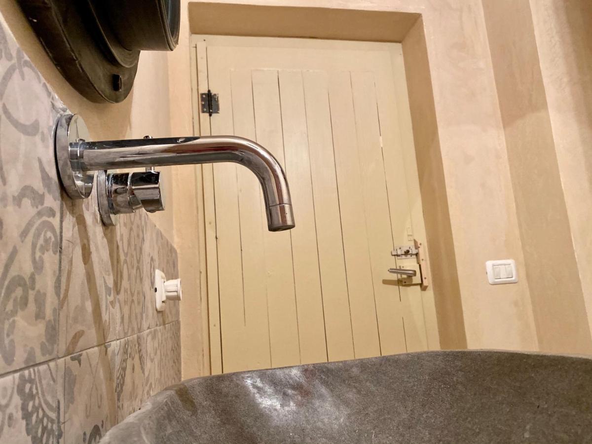 Ca Strignano Suite, Typical House カストリニャーノ・デル・カーポ エクステリア 写真