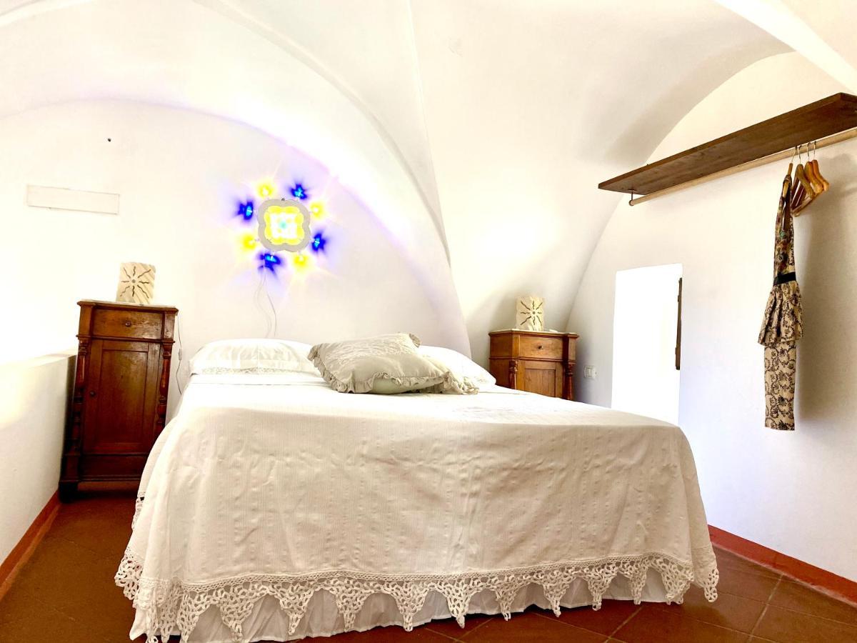 Ca Strignano Suite, Typical House カストリニャーノ・デル・カーポ エクステリア 写真
